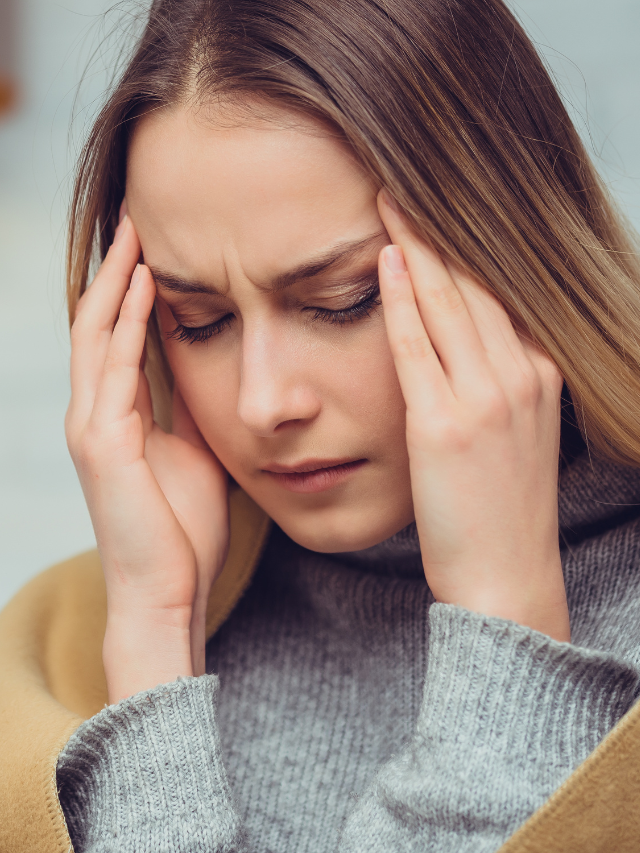 How to relieve a headache naturally without using a medicine?